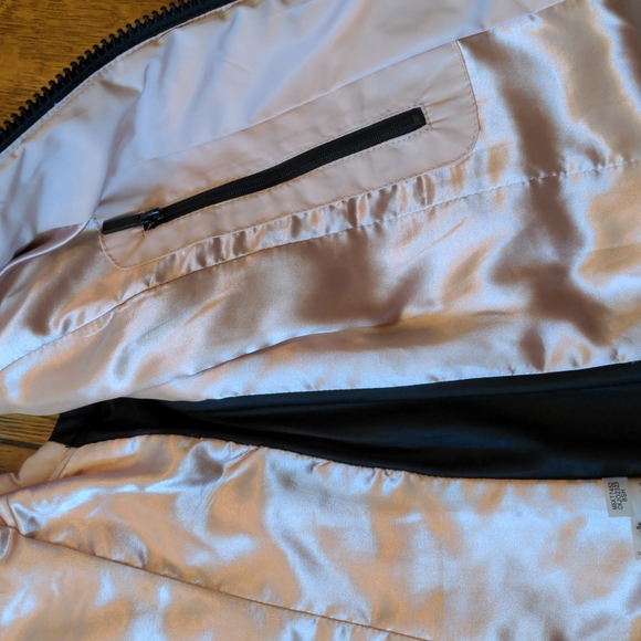 Calvin Klein Pink Quilted Puffer Vest - Picture 4 of 8